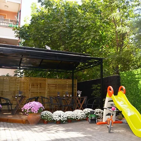 Ara Guest house